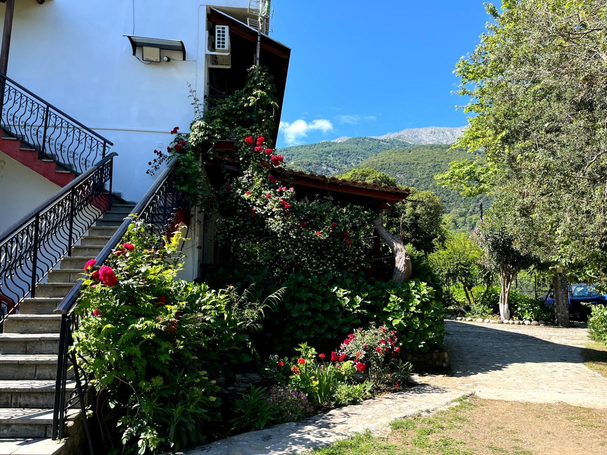 Akamatis Giorgos Hotel Thérma Kültér fotó